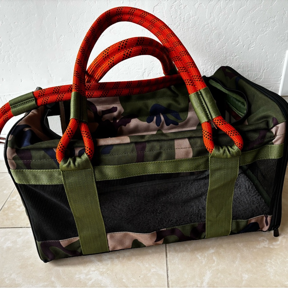 Roverlund Camouflage Dog Carrier with Orange Accents